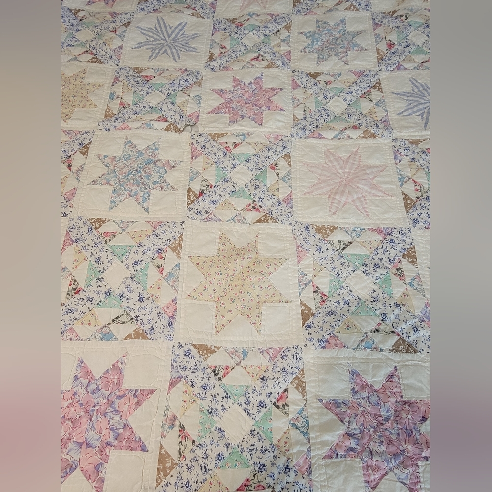 Vintage 8 point star Arch Quilt - Picture 5 of 17